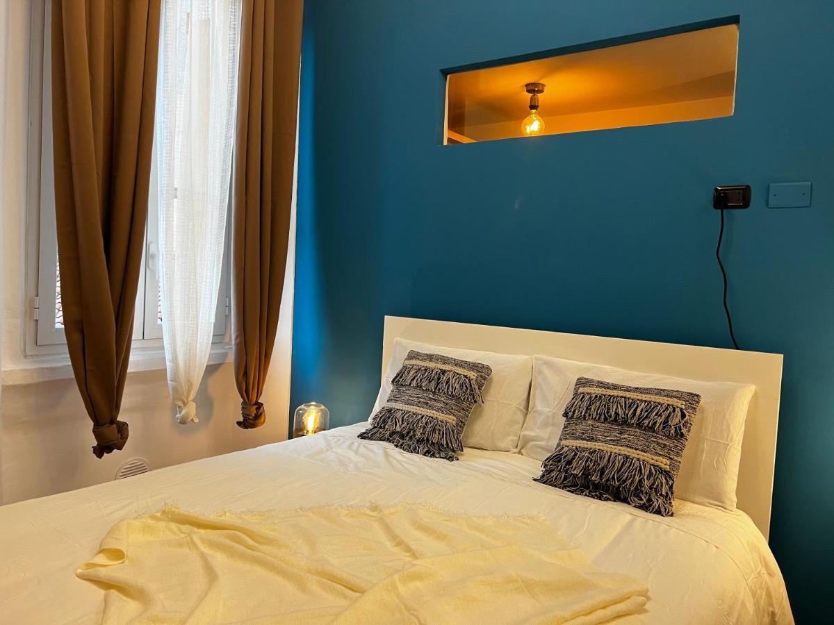 Regina Milano Ai Navigli - Sky Tv, Wifi And Breakfast Box Apartment Ngoại thất bức ảnh