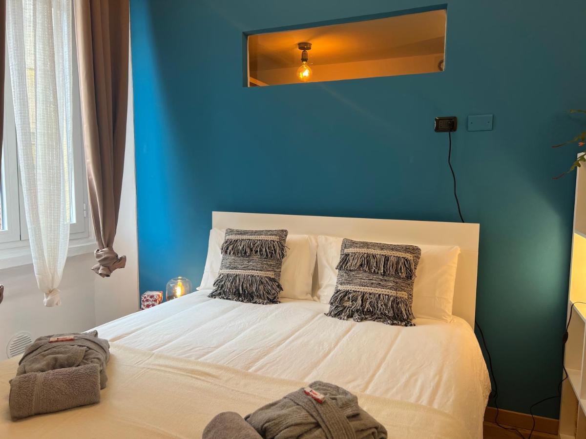 Regina Milano Ai Navigli - Sky Tv, Wifi And Breakfast Box Apartment Ngoại thất bức ảnh