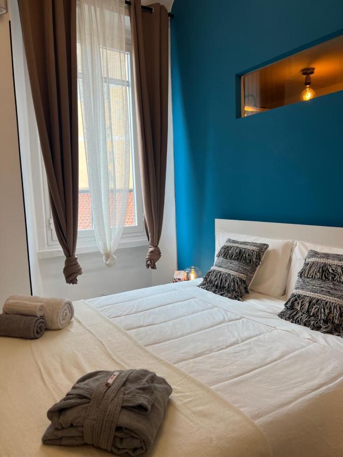Regina Milano Ai Navigli - Sky Tv, Wifi And Breakfast Box Apartment Ngoại thất bức ảnh